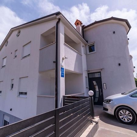 PUY Apartments Adriana מראה חיצוני תמונה
