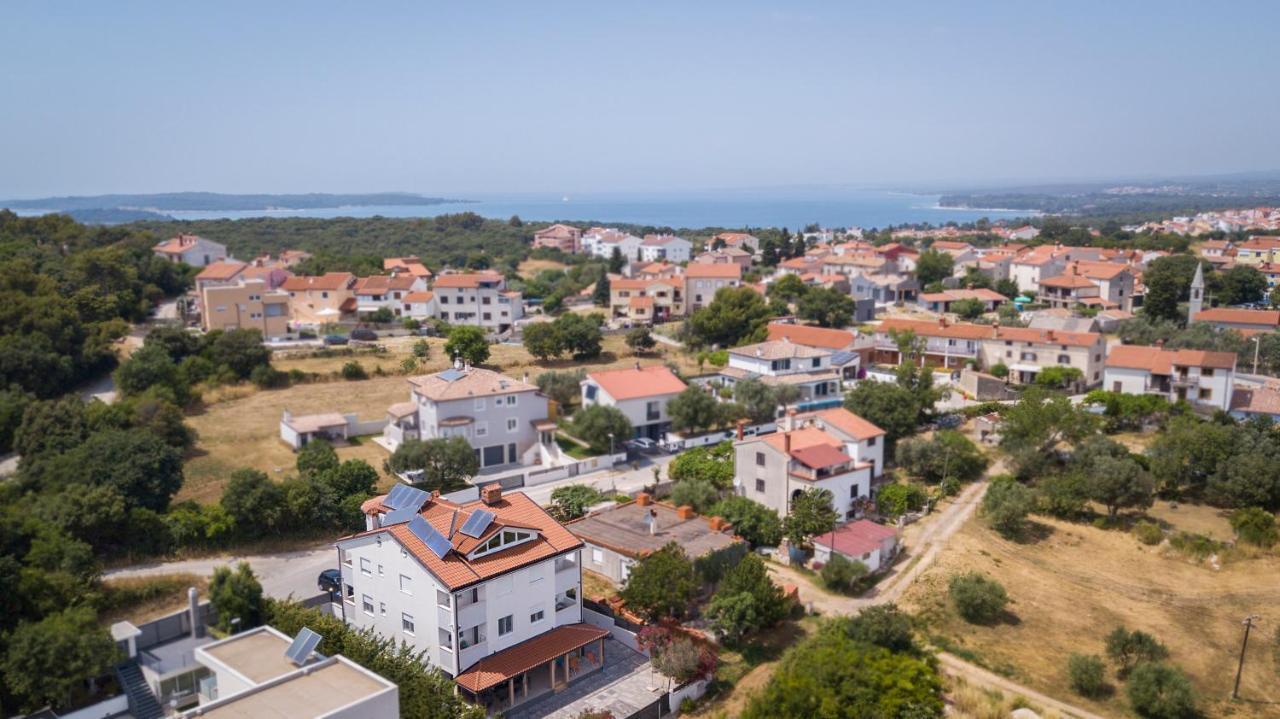 PUY Apartments Adriana מראה חיצוני תמונה
