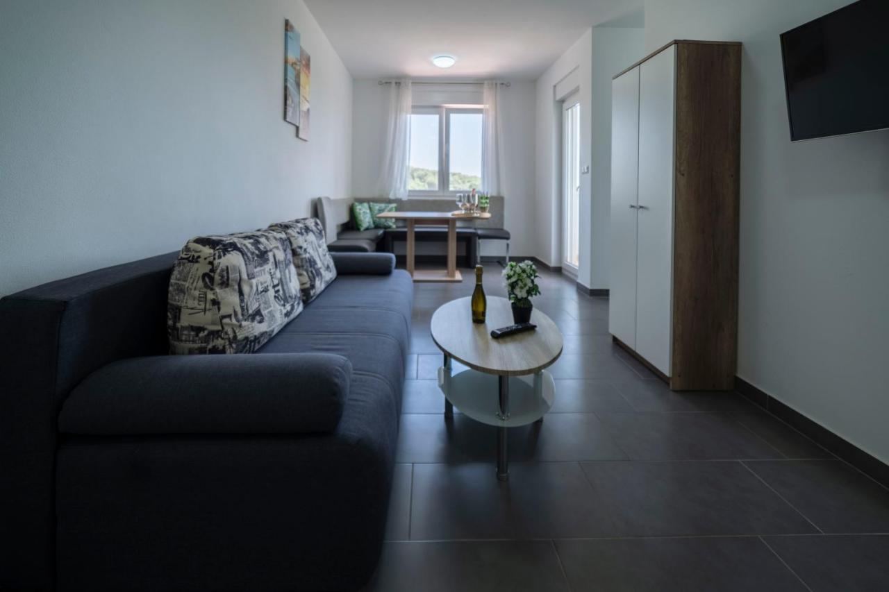 PUY Apartments Adriana מראה חיצוני תמונה
